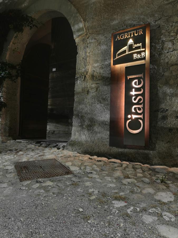 Agritur Ciastel Villa Sanzeno Kültér fotó